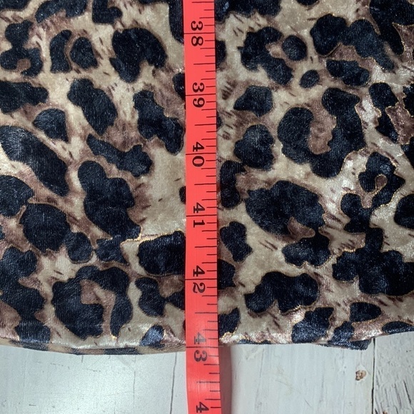Lavish Alice Velvet Statement  Leopard Animal Print Midi dress - Picture 13 of 14